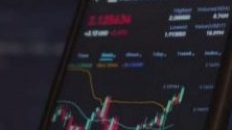 Министр юстиции Чехии Павел Блажек ушел в отставку из-за скандала с продажей биткоинов